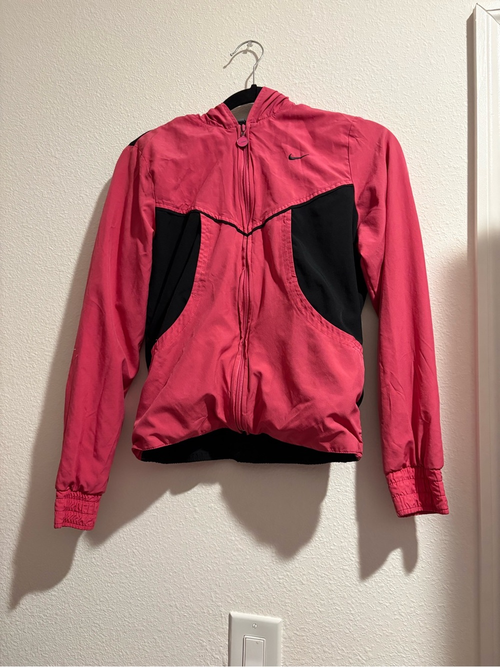 Nike Pink and Black Hooded windbreaker warm up Jacket size small